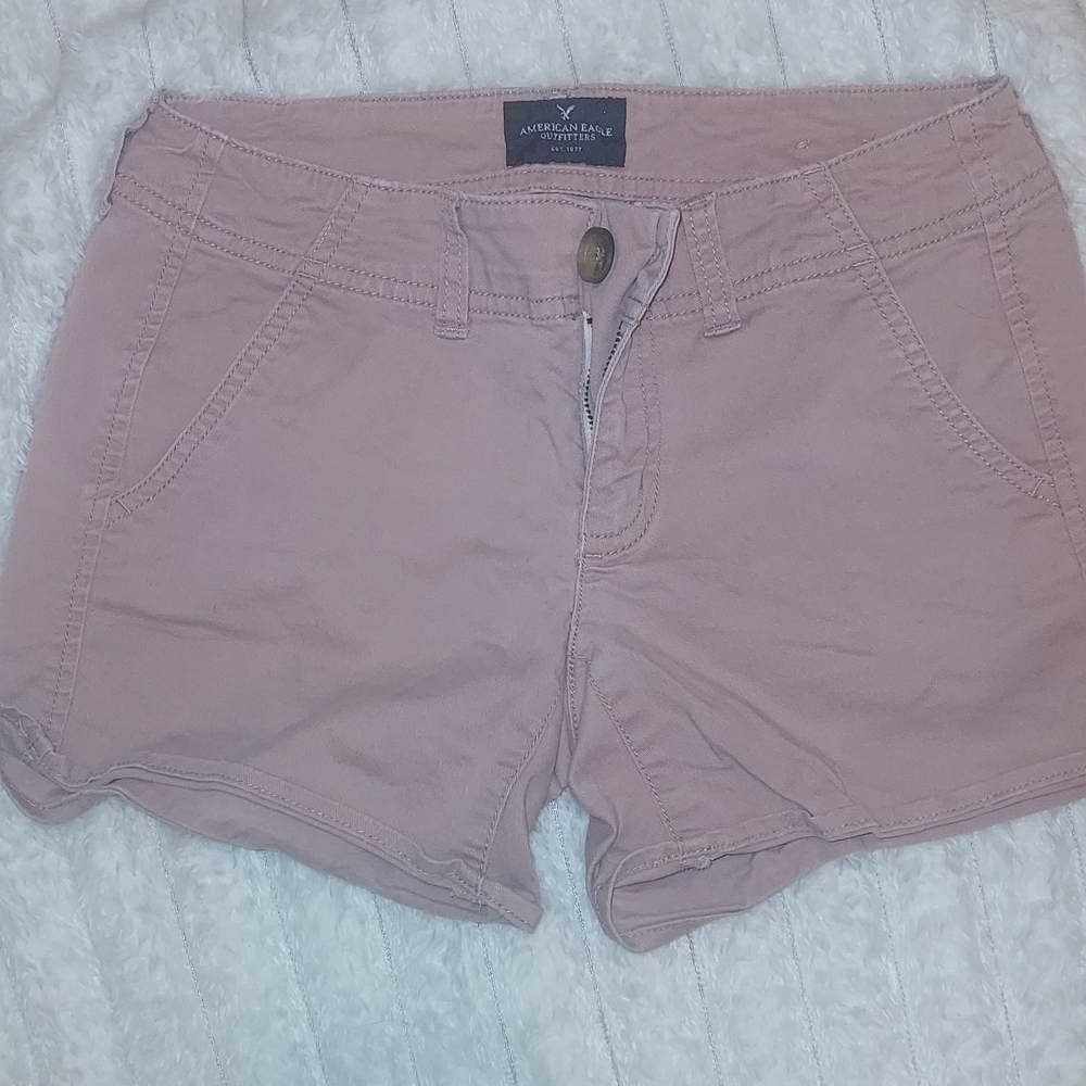 AE Women's Blush Khaki Shorts